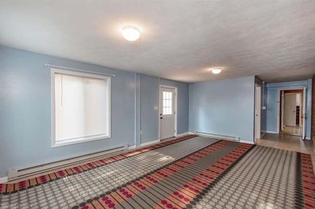 Photo - Blacksburg, Very spacious 2 BR / 2 BA, Available for Fall Term