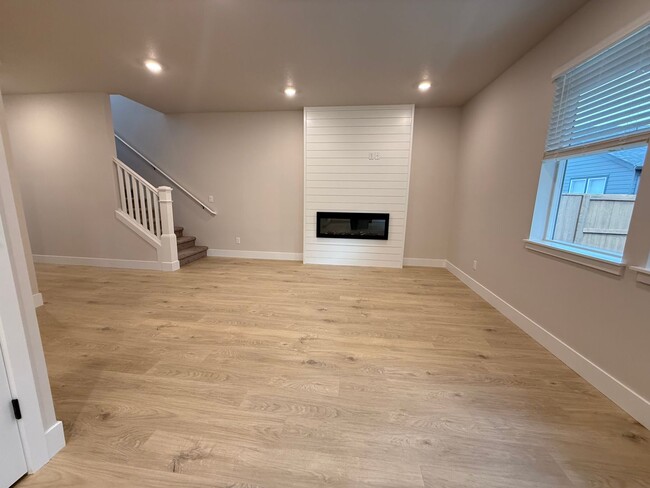 Photo - Brand New Stunning 5 Bed/3 Bath Home - Steven's Ranch