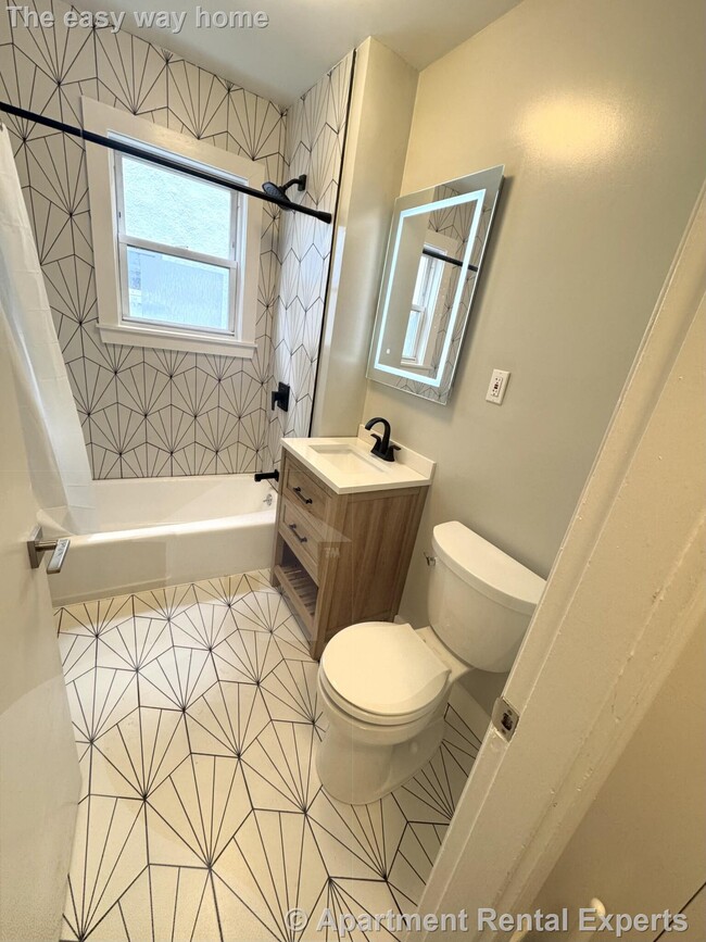 Photo - 16 Windsor Rd Unit #1