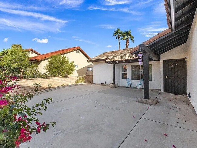 Photo - 64635 Vardon Ct
