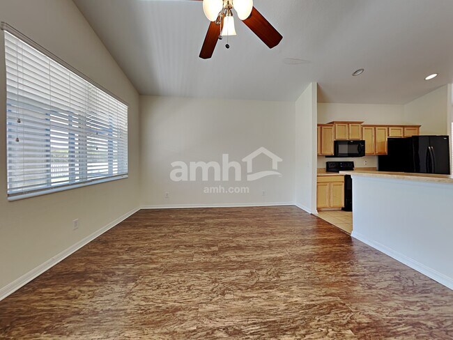 8638 Sandy Plains Dr