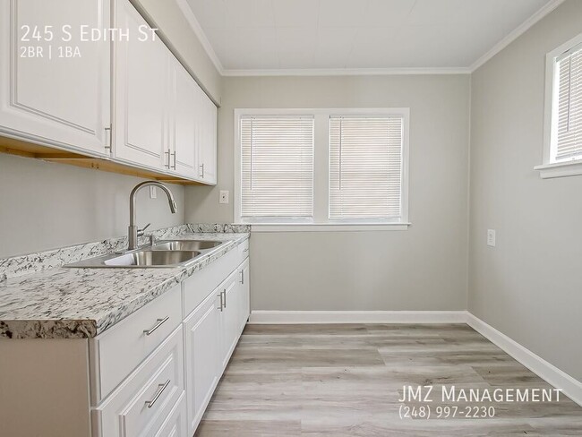 Photo - 245 S Edith St