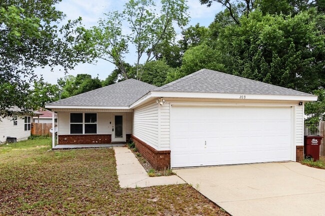 Photo - 203 8th Ave