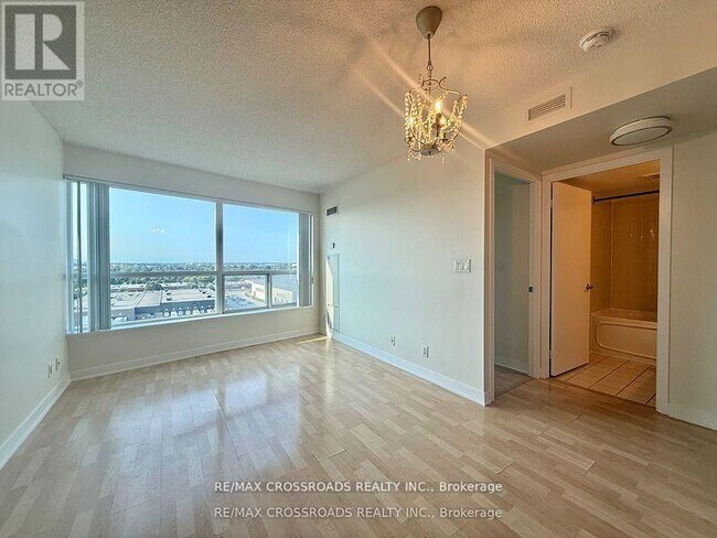 Photo - 38 Lee Centre Dr Unit 1115