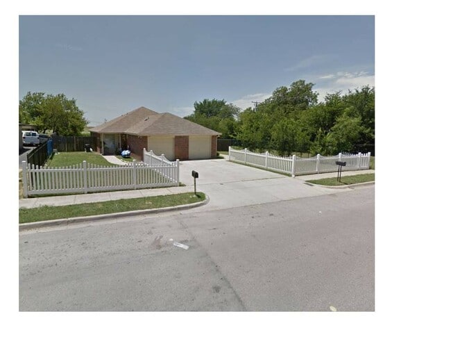 Photo - 6746 Trail Lake Dr Townhome