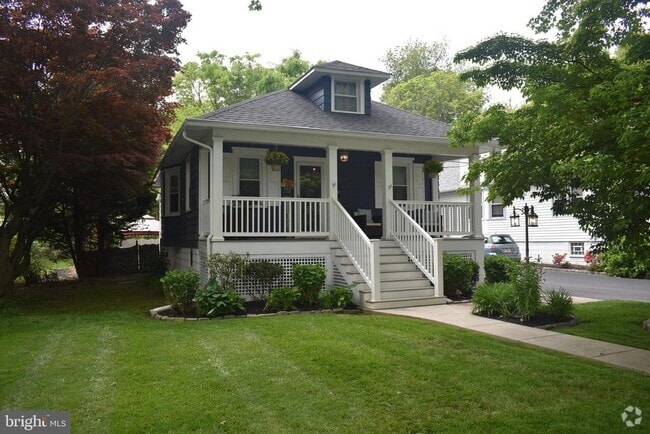Building Photo - 416 Kenilworth Ave Rental