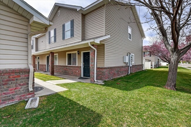 Building Photo - Must-See Apartment in Pheasant Ridge Pocatello!