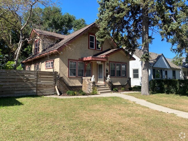 Building Photo - 2518 3rd St NE Rental