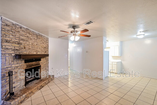 Photo - 709 San Benito Dr