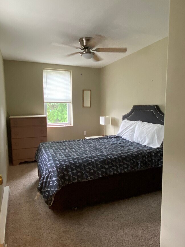 Photo - 1701 Brownsville Rd Unit 1