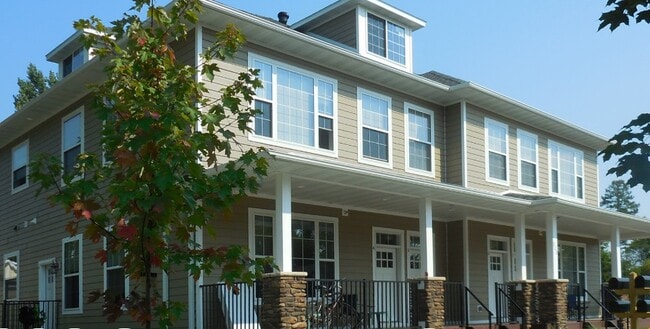 Building Photo - 322 Chippewa St Unit 322 Chippewa St #3