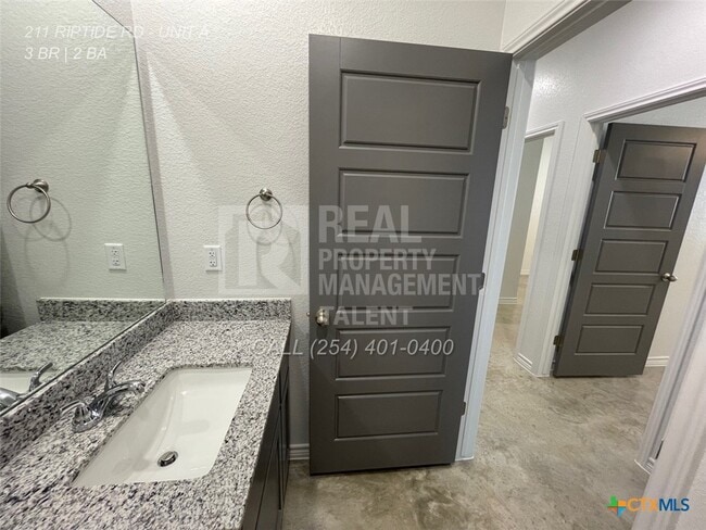 Photo - 211 Riptide Rd Townhome
