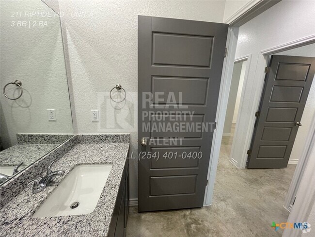 Building Photo - 211 Riptide Rd Rental