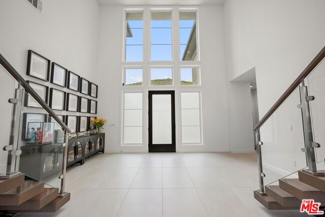 Photo - 20244 Albion Wy