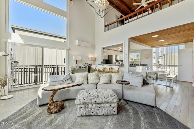 Photo - 11 Buccaneer St Townhome