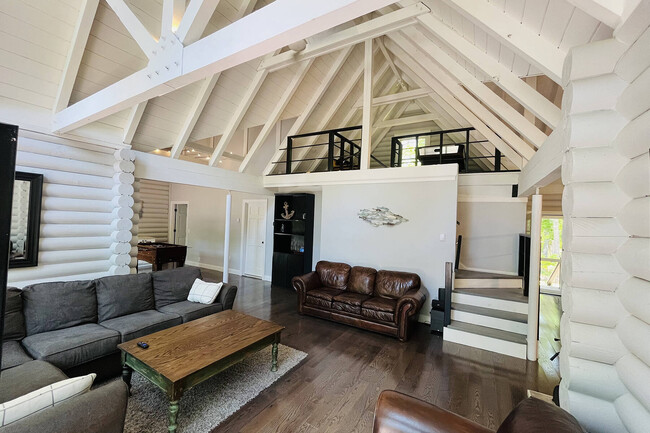 Photo - 1710 Gull Pond Ln