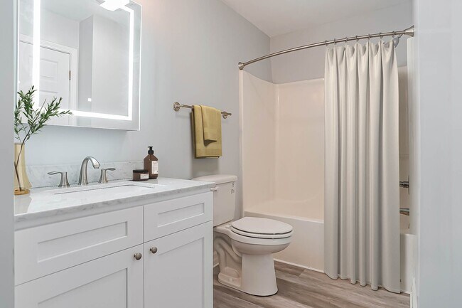 Eagle Rock Apartments & Townhomes at Rensselaer