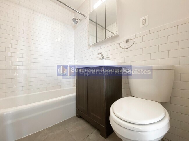 Photo - 3333 Broadway Unidad C28J