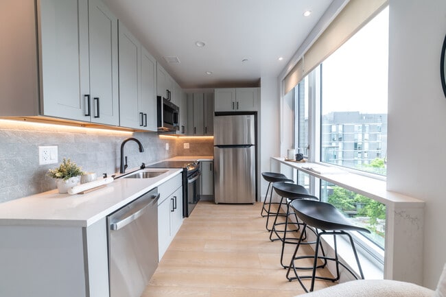 Photo - The Riverdale Tower