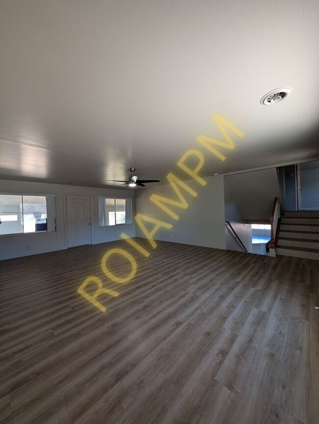 Photo - Spacious 4-Bedroom Home in Prime Twin Fall...