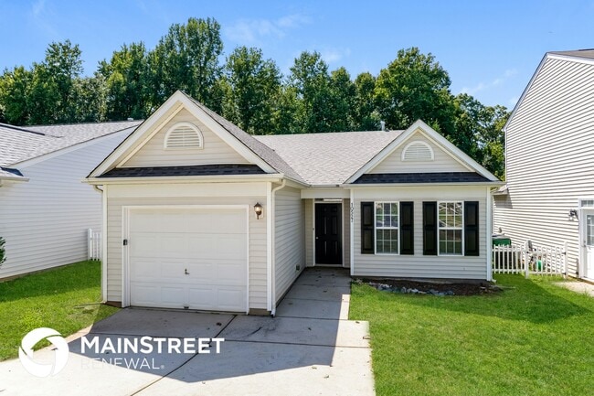 Building Photo - 10527 Hugue Way