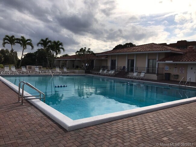 Photo - 4174 Inverrary Dr Unit 1004