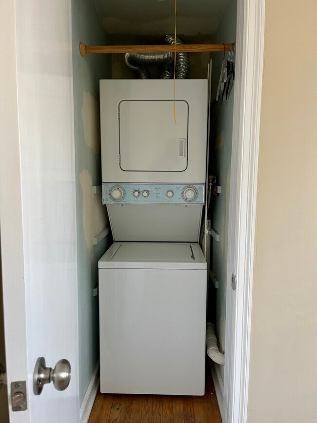 Photo - 806 Hall St Unit #2