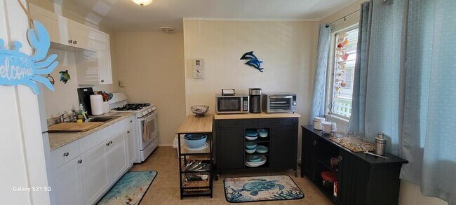 Photo - 485 Waianuenue Ave Unit Apt. 215