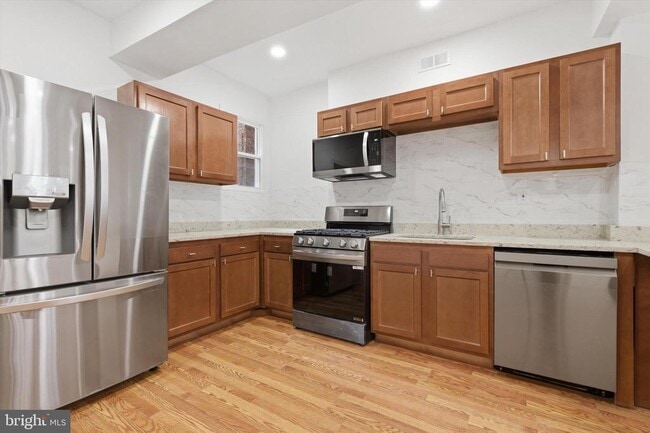 Photo - 3126 Remington Ave