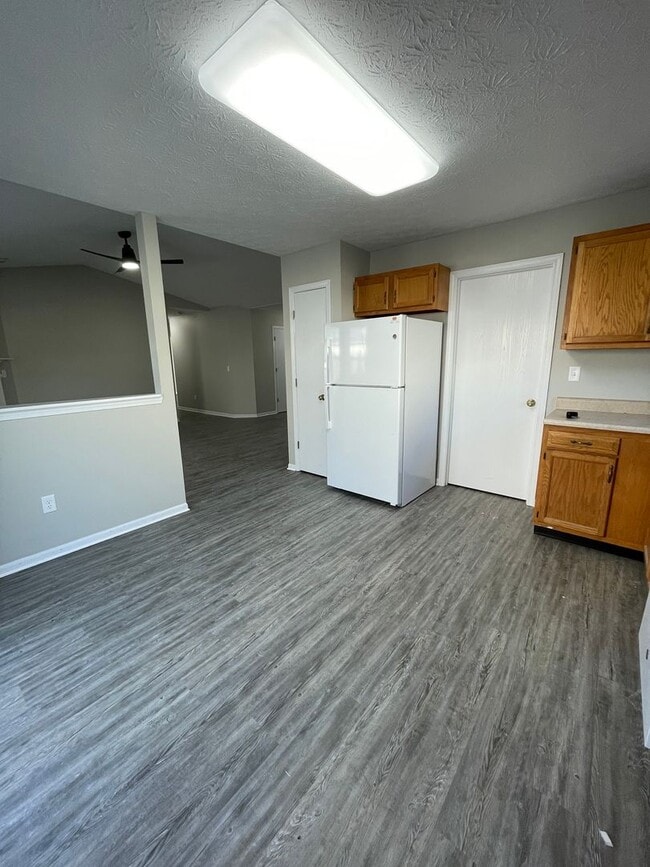Photo - Three Bedroom Single Family Home - West La...