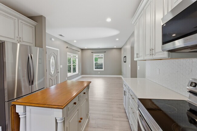 Photo - 204 Richardson Ave