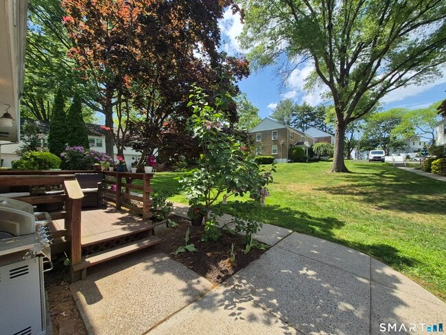 Photo - 245 Sunnyridge Ave Unit 15