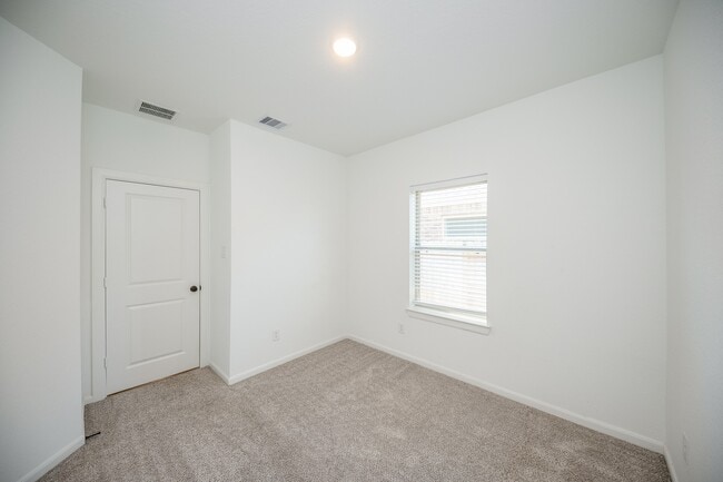 Photo - 42514 Summer Crst Rd