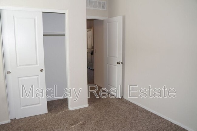 Photo - 1083 W Chimes Tower Dr