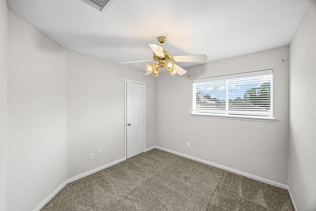 Photo - 20007 Goldlake Dr