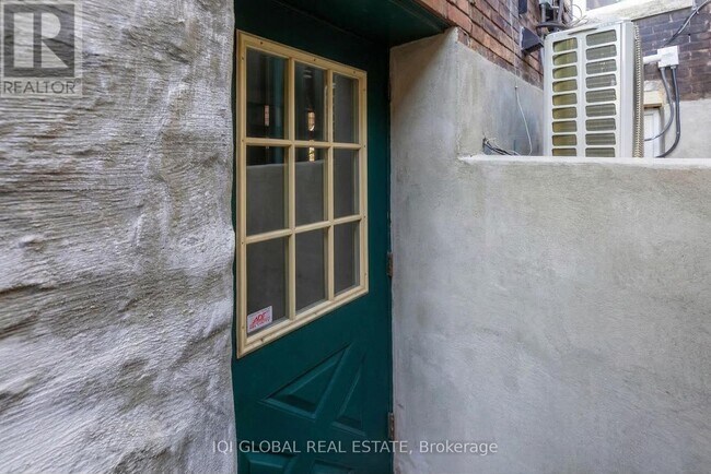 Photo - 633 Ossington Ave Unit Basement