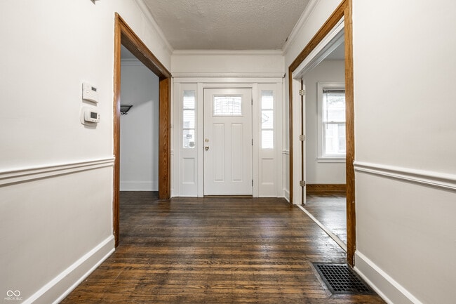 Photo - 640 Berkley Rd