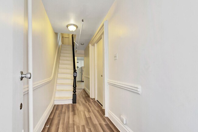 Photo - 112 Brooklyn Ave Unit 2
