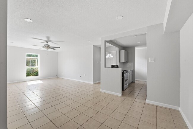 5667 Birchmont Dr Unit F