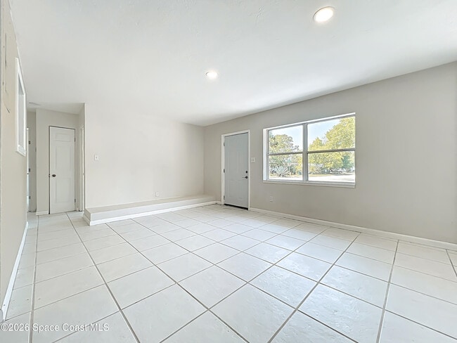 Photo - 1424 Pineda St