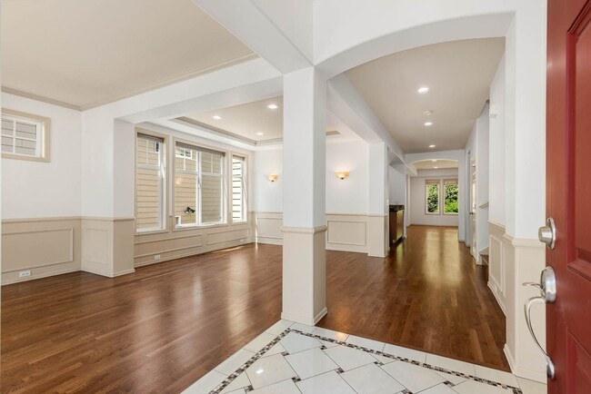 Photo - Elegant Redmond Retreat | 4 Bed + 2 Offices | Prime Cul-de-Sac Location