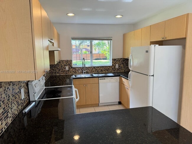 Photo - 2522 NE 184th Terrace