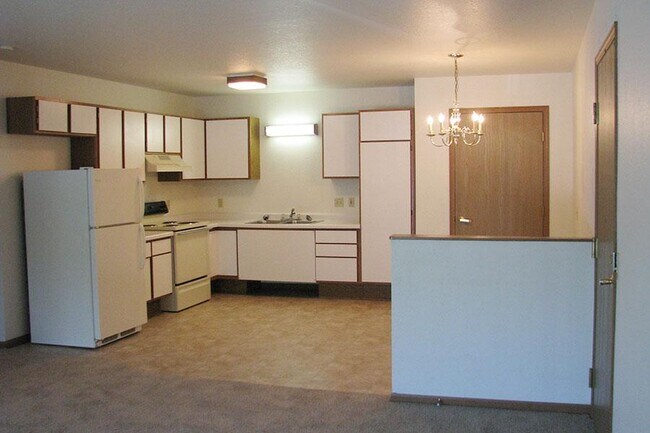 Building Photo - BAY VIEW APARTMENTS