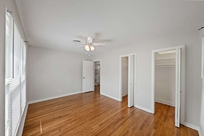 Photo - 5601 N Schilder Dr