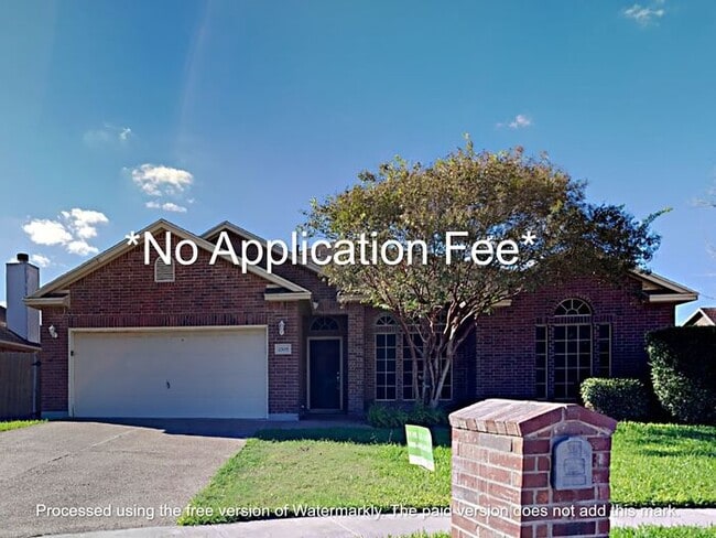 Building Photo - No Application Fees* Rental