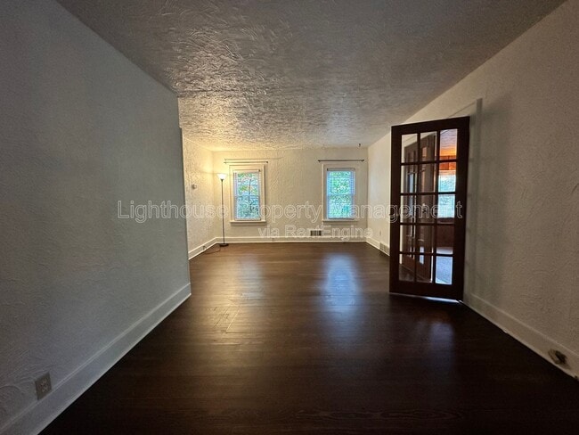 Photo - 722 N Gordon St