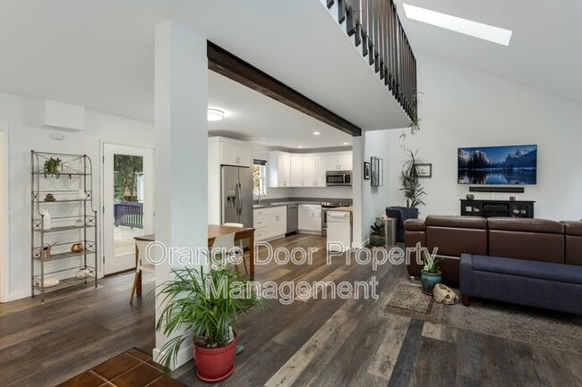 Photo - 55 Hylebos Ave