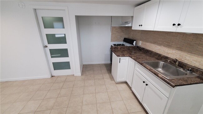 Photo - 806 W Bagnall St