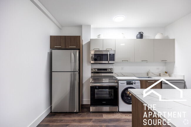 Building Photo - 1555 W Hollywood Ave Unit 303 Rental