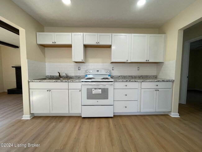 Photo - 1500 Beacon Hill Dr